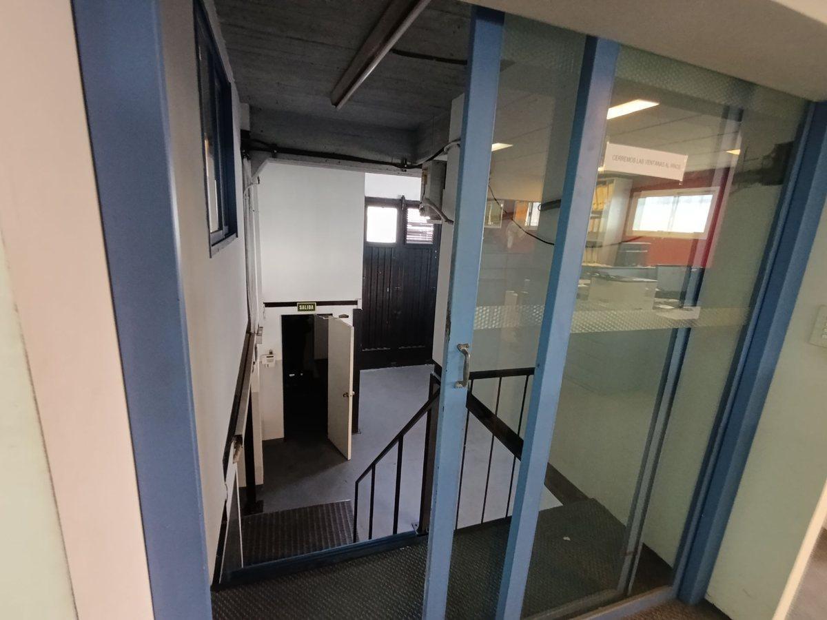 Foto de VENTA DEPOSITO, OFICINAS, COCHERAS MUNRO, imagen 5