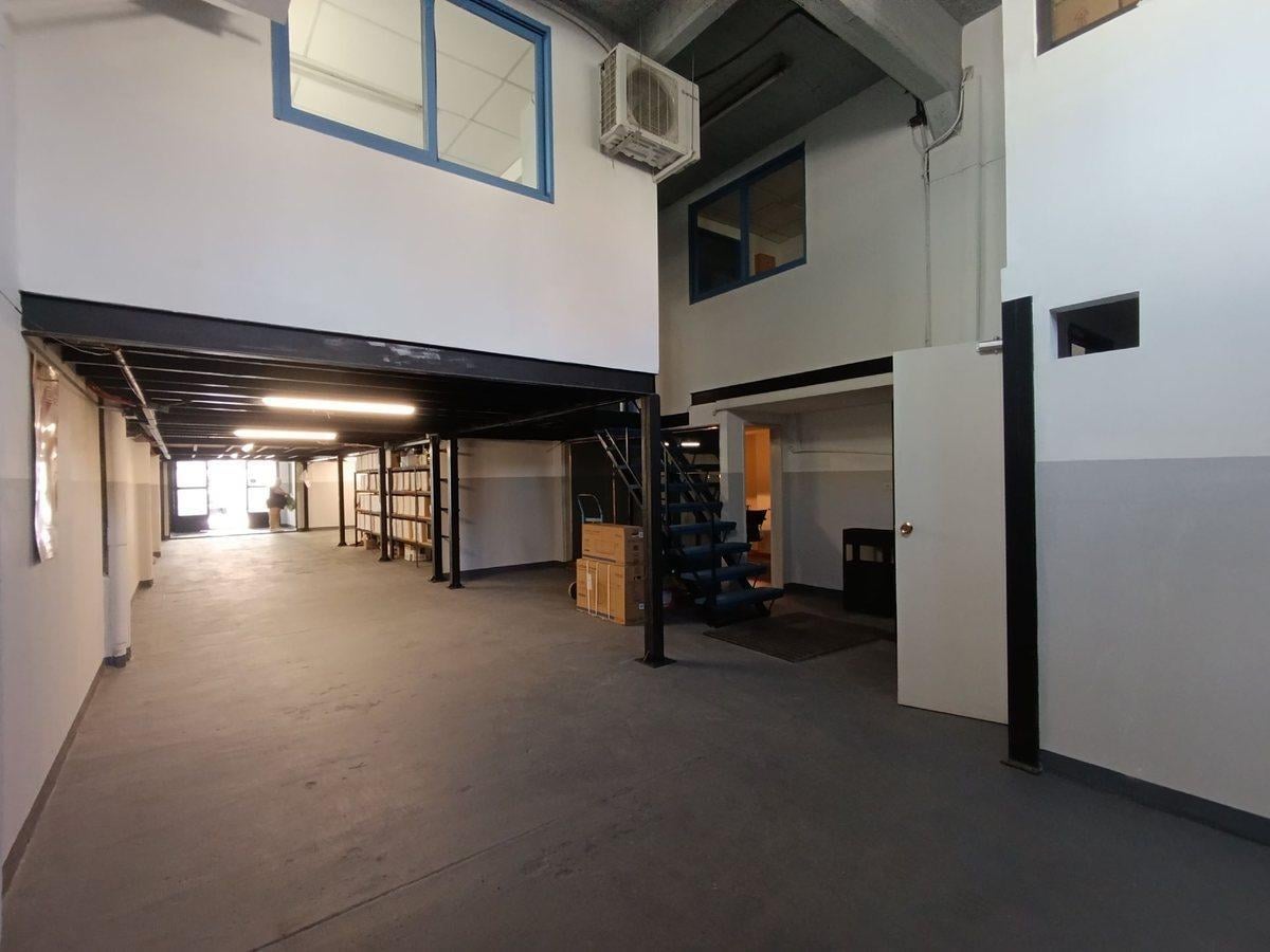 Foto de VENTA DEPOSITO, OFICINAS, COCHERAS MUNRO, imagen 1