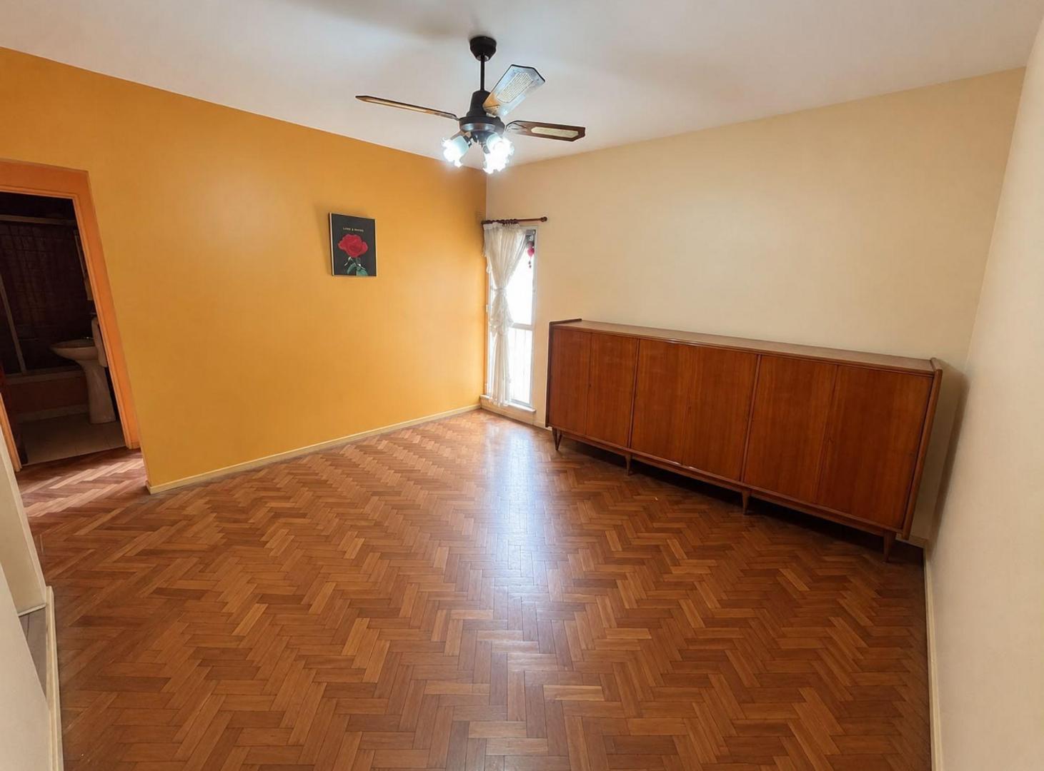 Foto de VENTA DPTO 2 AMBIENTES EN FLORES C/ LAVADERO, imagen 2