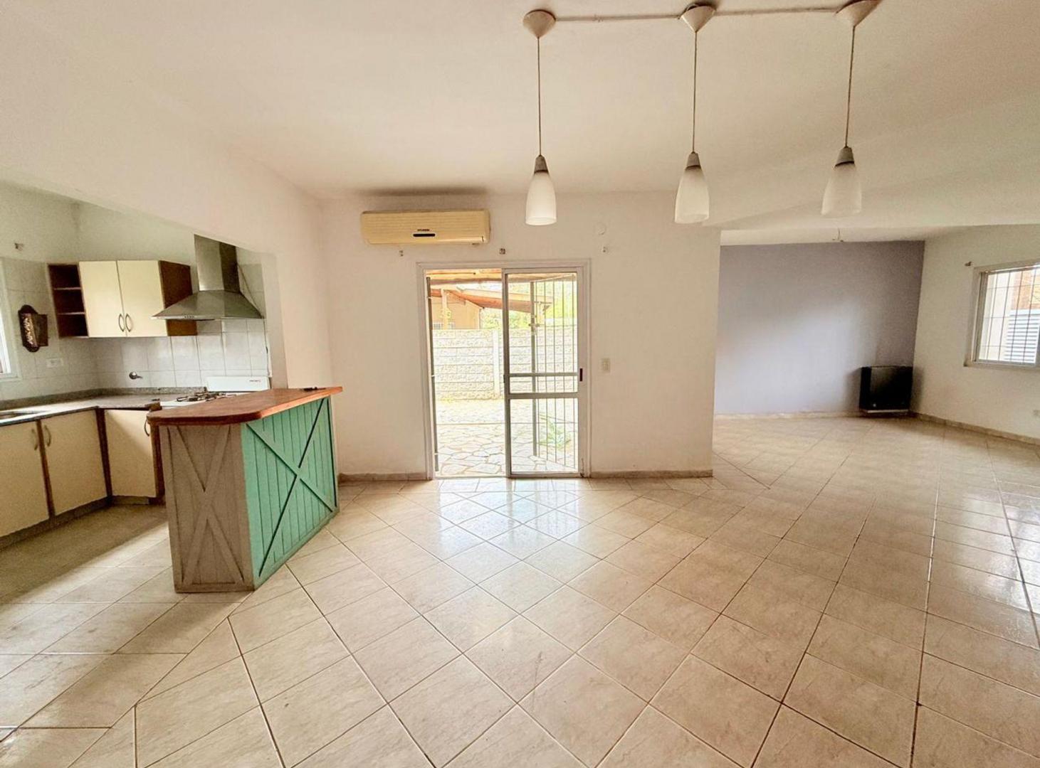 Foto de CASA EN VENTA 4 AMB LOS ROBLES DEL MONARCA PILAR, imagen 2