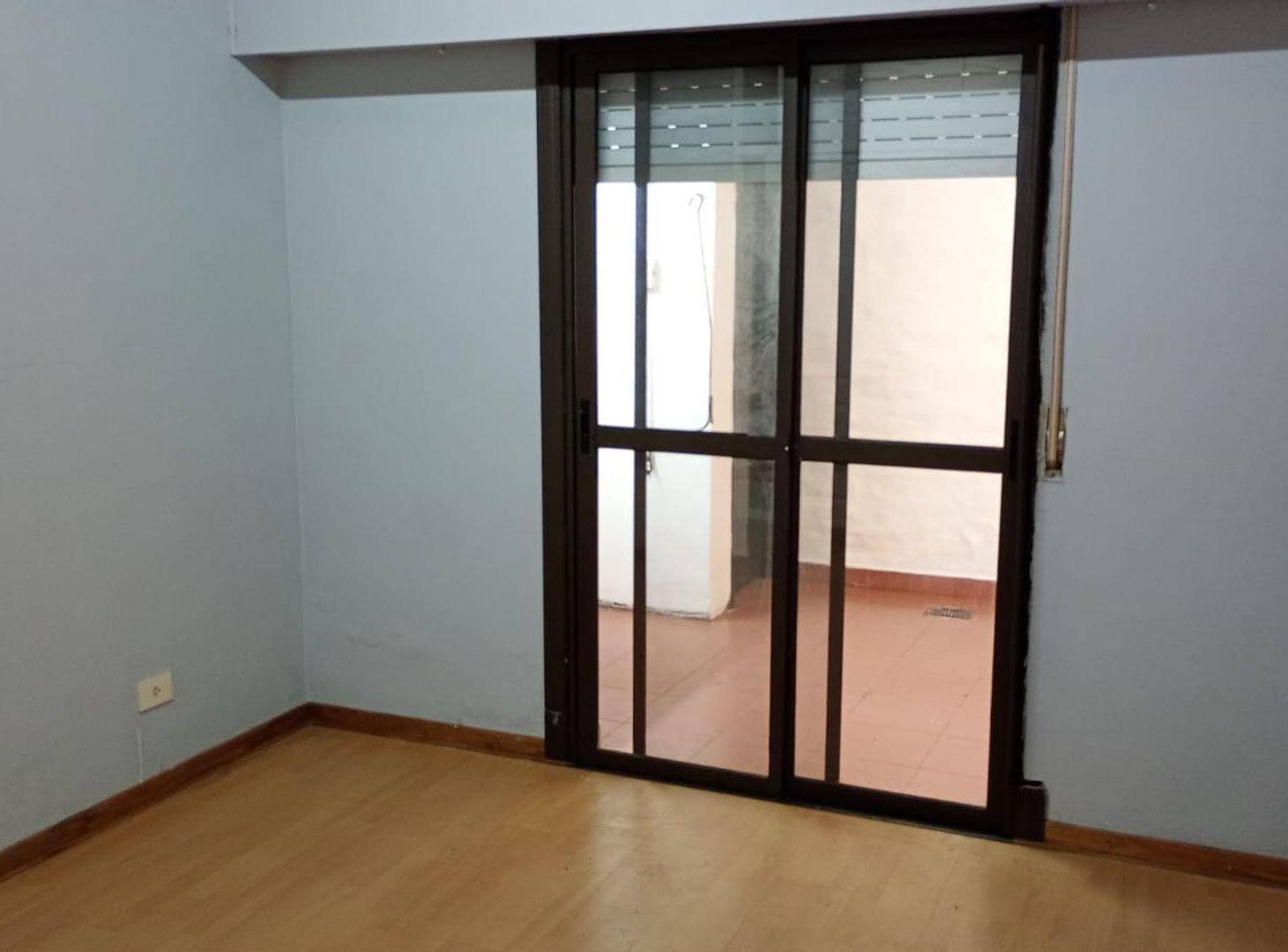 Foto de ALQUILER Excelente PH 3 Amb. con Patio en Martínez, imagen 5