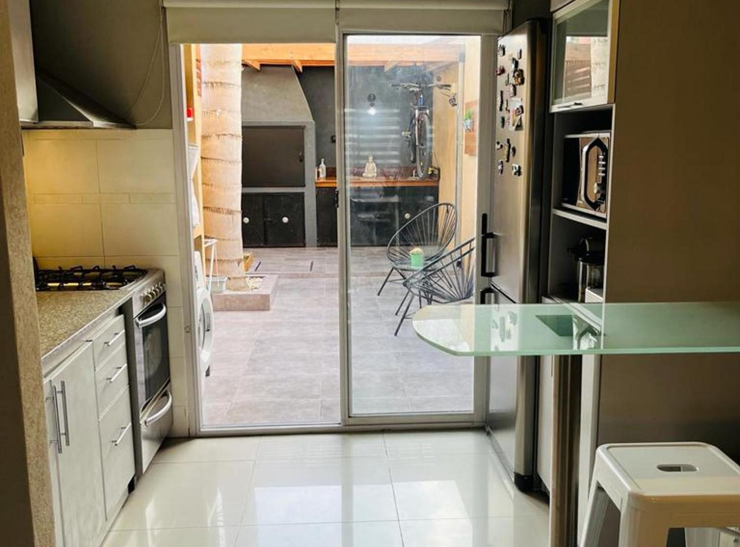 Foto de VENTA DUPLEX 3 AMBIENTES PATIO PARRILLA, imagen 2