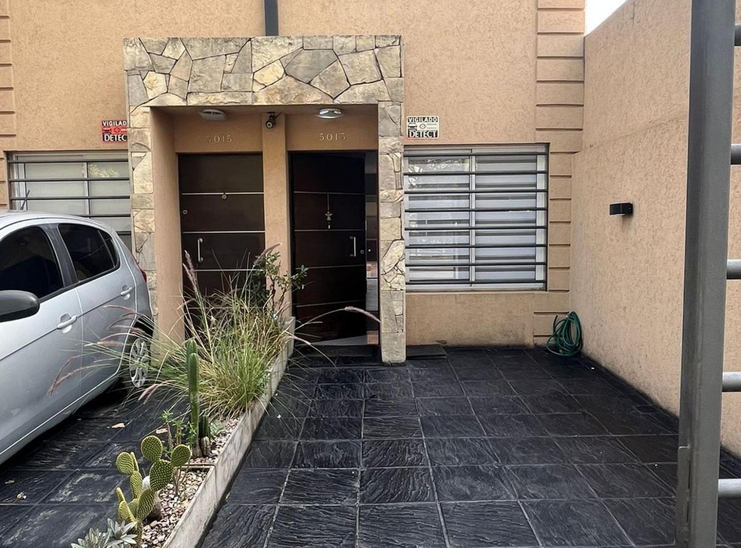 Foto de VENTA DUPLEX 3 AMBIENTES PATIO PARRILLA, imagen 1