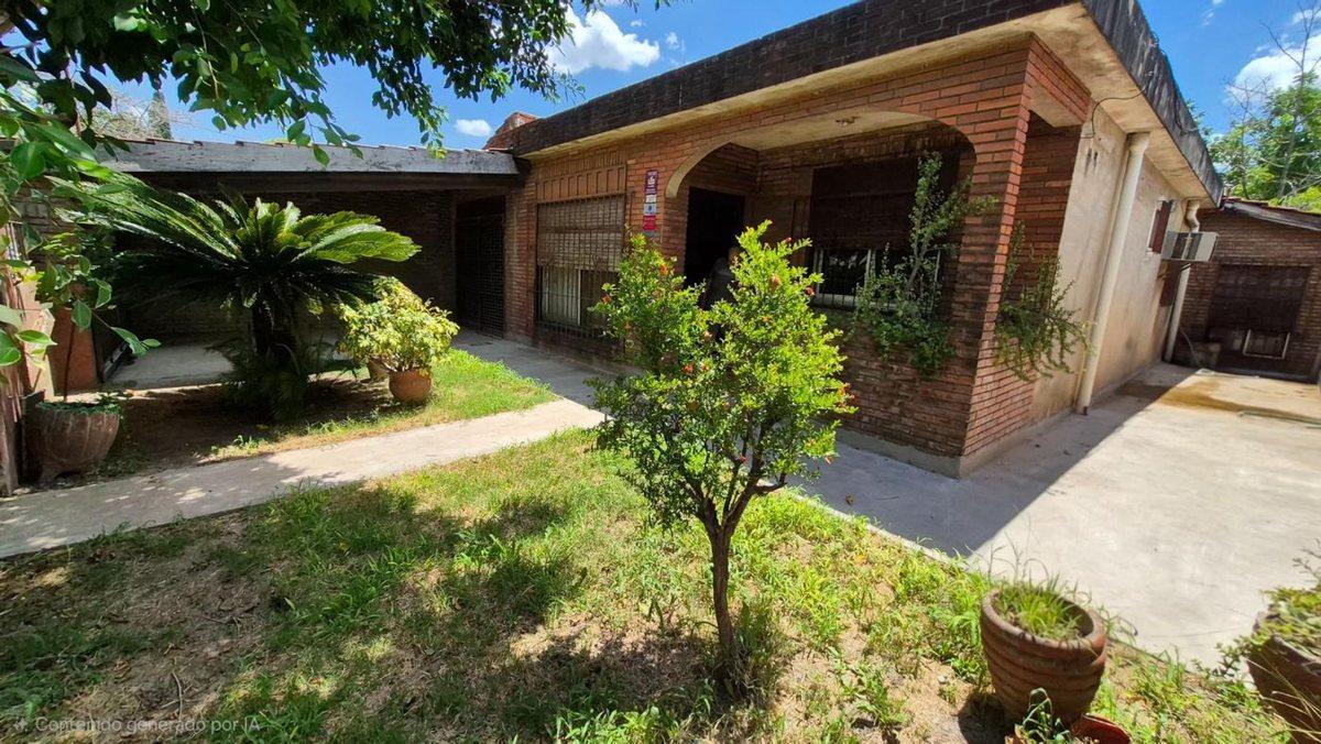 Foto de Venta Casa 5 Ambientes con Terreno libre, imagen 4