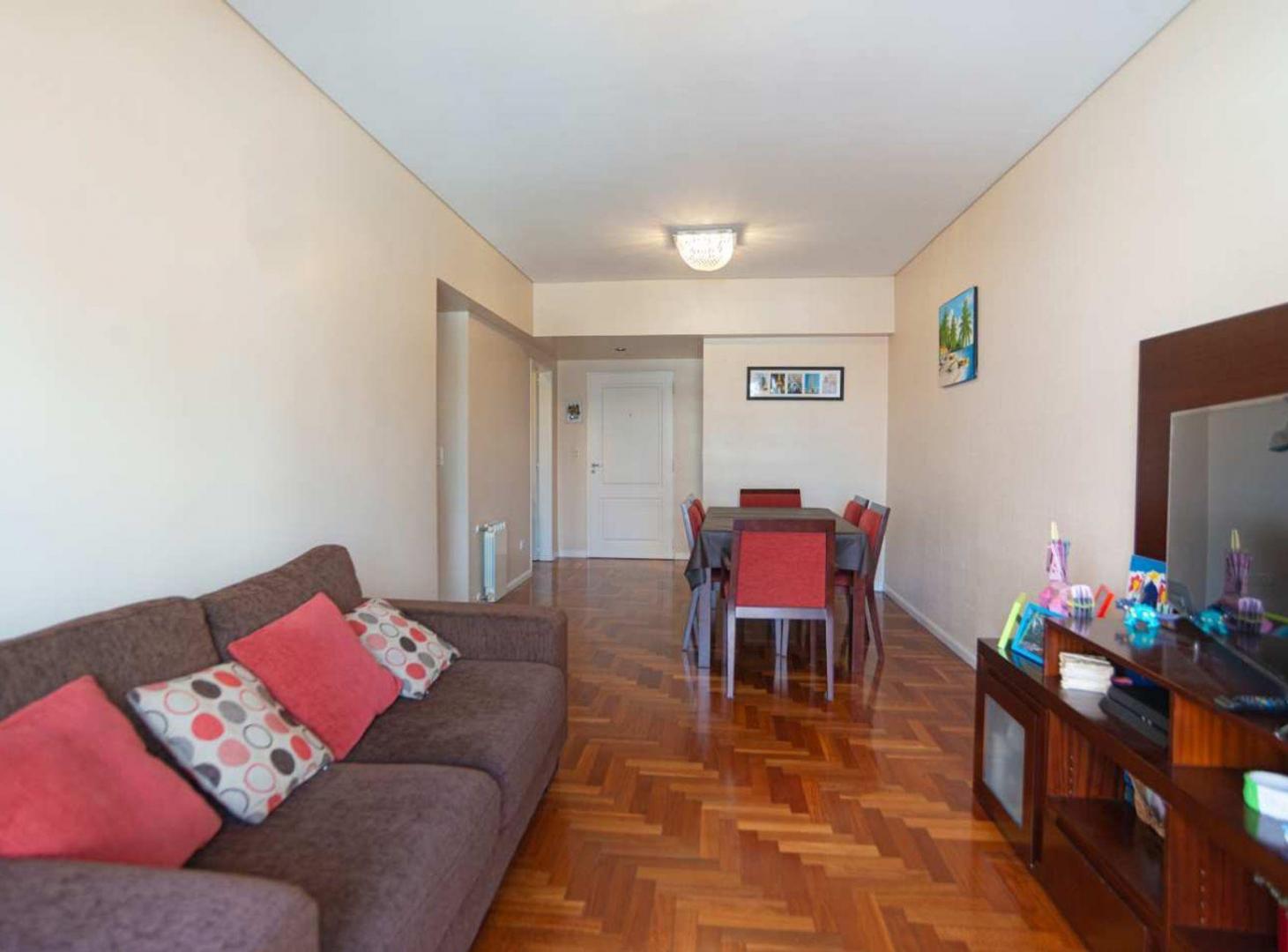Foto de VENTA SEMIPISO 3 AMB PARQUE CHACABUCO C/ COCHERA, imagen 2