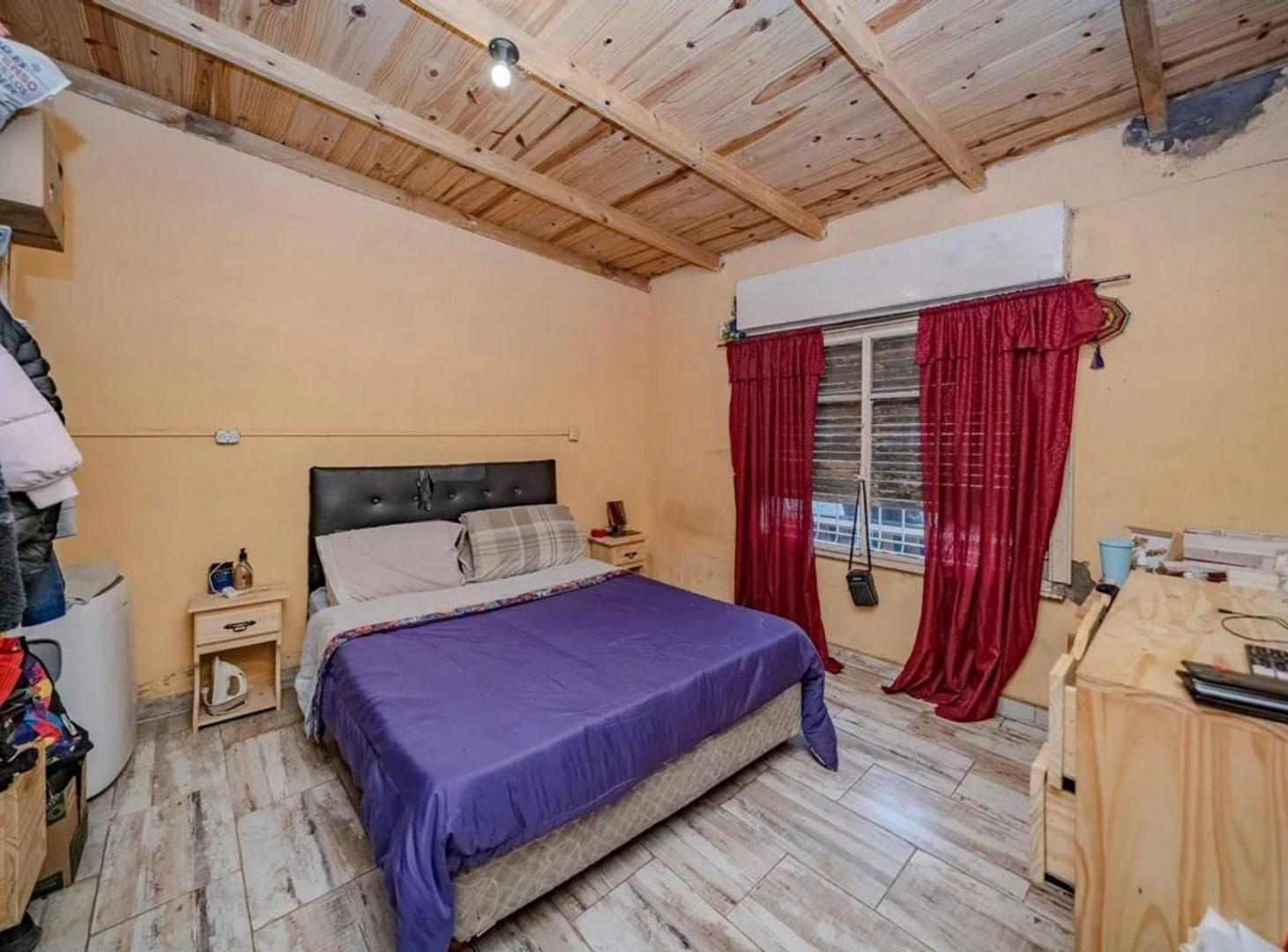 Foto de VENTA CASA 4 AMBIENTES C/ PILETA - JOSE C PAZ, imagen 5