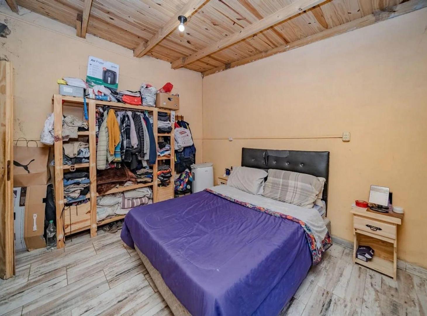 Foto de VENTA CASA 4 AMBIENTES C/ PILETA - JOSE C PAZ, imagen 4