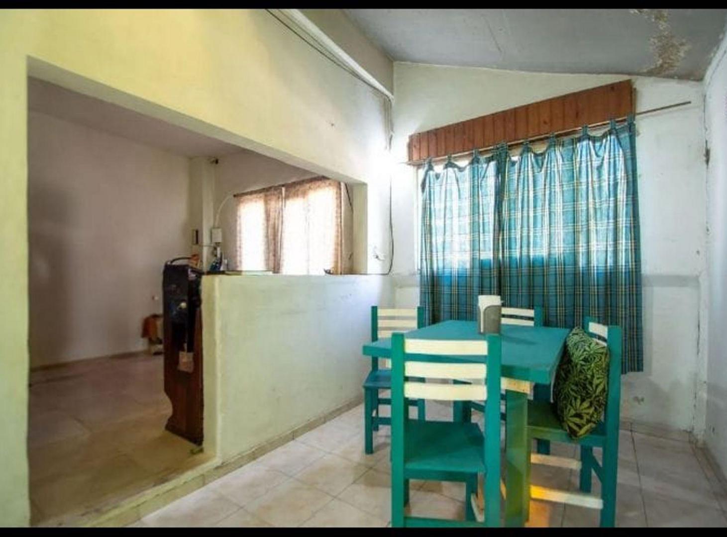 Foto de VENTA 4 DEPARTAMENTOS SOBRE MISMO LOTE - MORENO, imagen 4