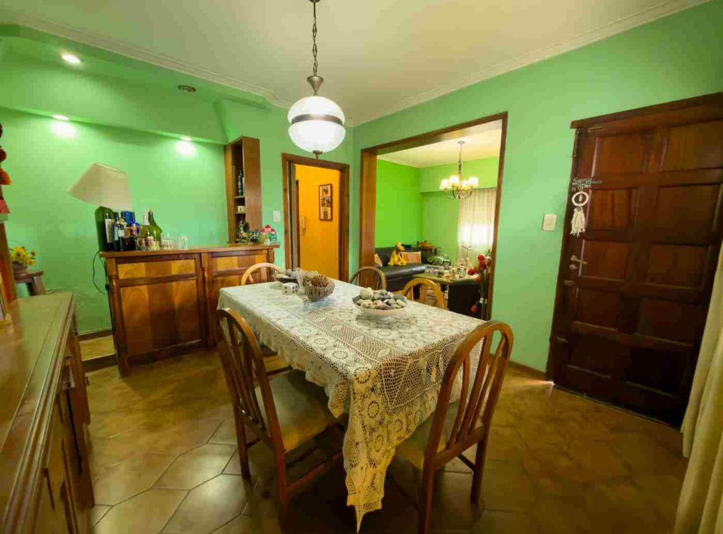 Foto de CASA EN VENTA 5 AMBIENTES - DON TORCUATO C/COCHERA, imagen 5