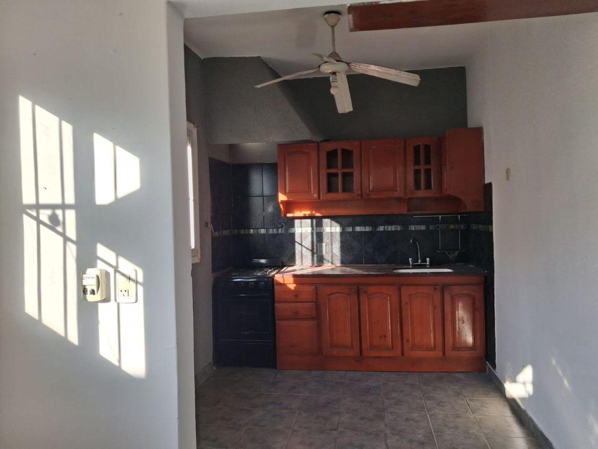 Foto de Departamento 3 ambientes sobre Av. principal, imagen 3