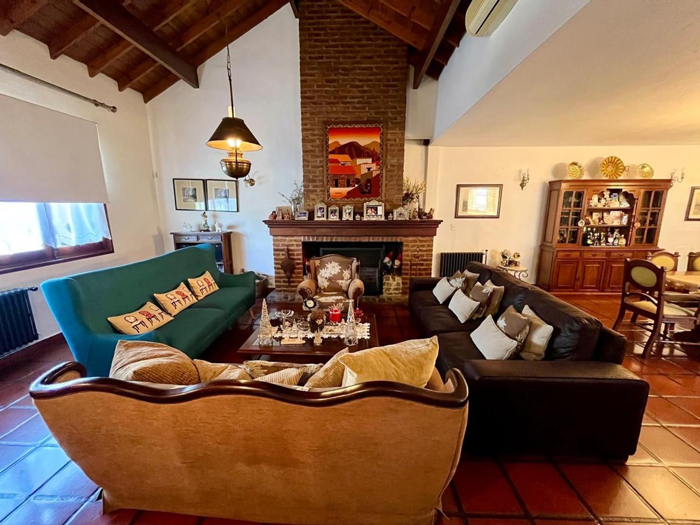 Imponente Chalet en Castelar Norte