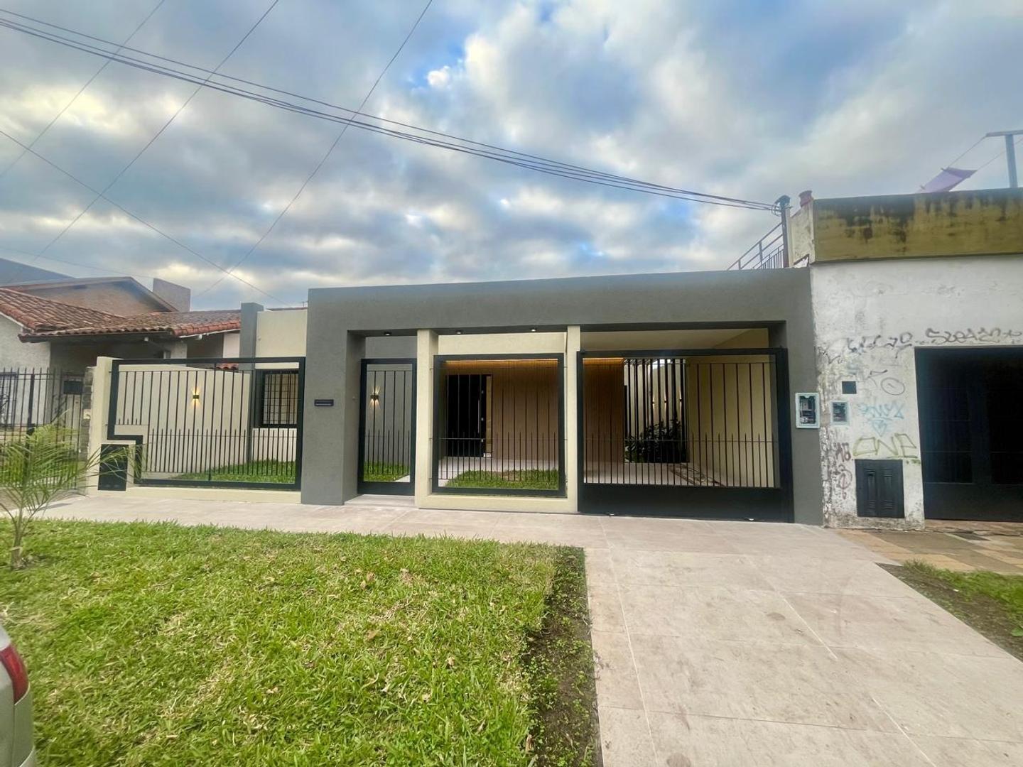 Casa minimalista totalmente reciclada a nuevo