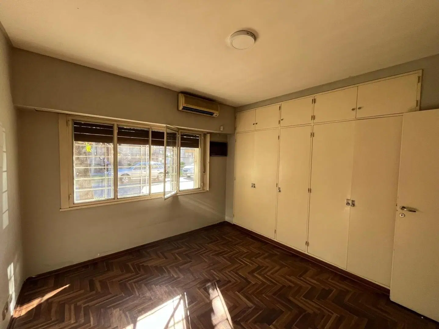 Casa tipo P.H de 3 ambientes en Castelar 3