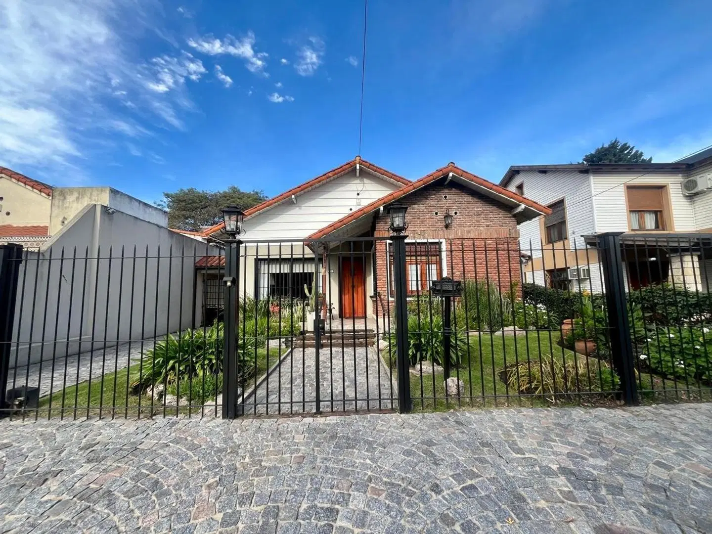 Casa en venta en Castelar 2