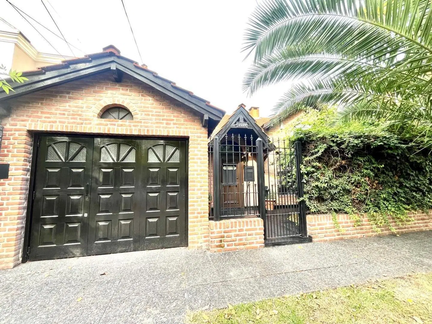 Chalet en excelente estado en Castelar Centro Norte 4