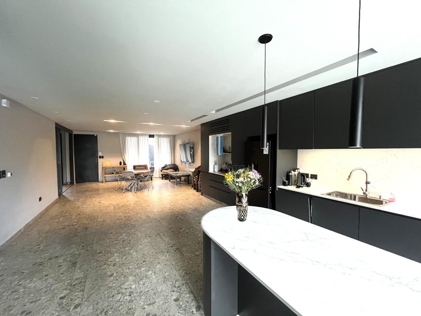 Foto de Excelente casa Minimalista en Parque Ayerza, imagen 3