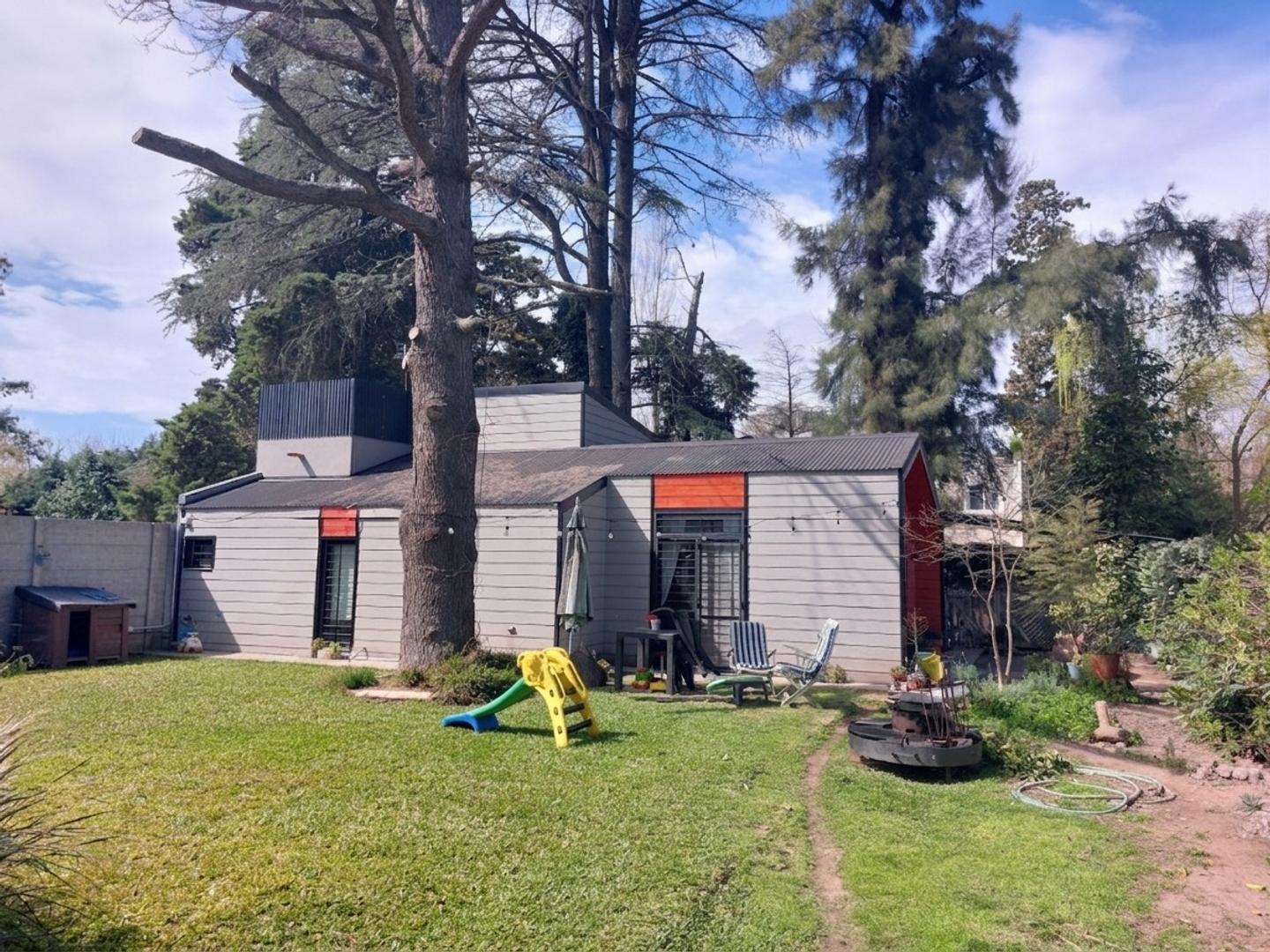 Foto de Venta-Villa Udaondo-2 dormitorios-escritorio-jardín/pileta., imagen 5