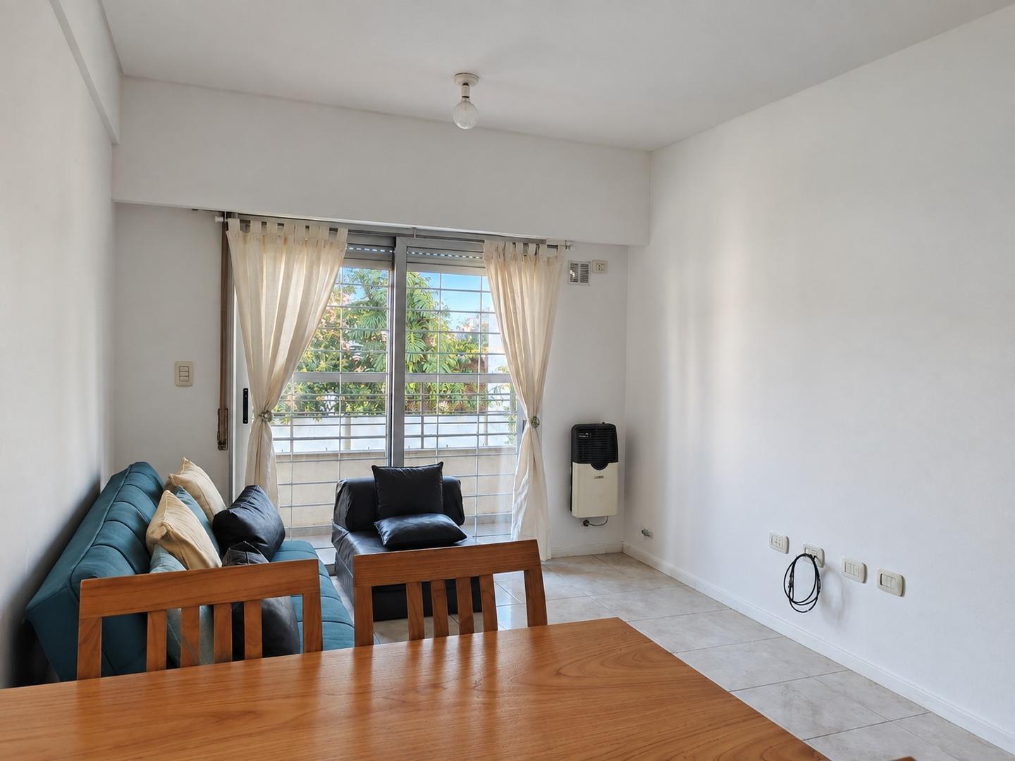 Foto de Departamento dos ambientes en primer piso - Castelar Sur, imagen 1