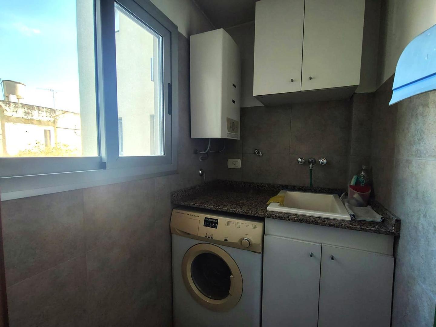 Foto de Departamento dos ambientes en primer piso - Castelar Sur, imagen 4