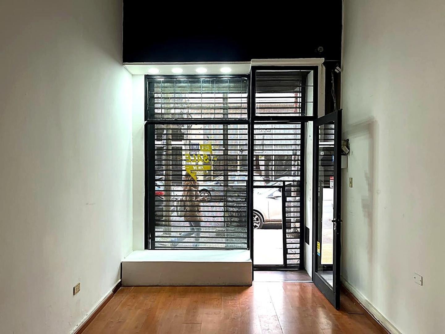 Foto de Local en centro comercial de Castelar Norte, imagen 3