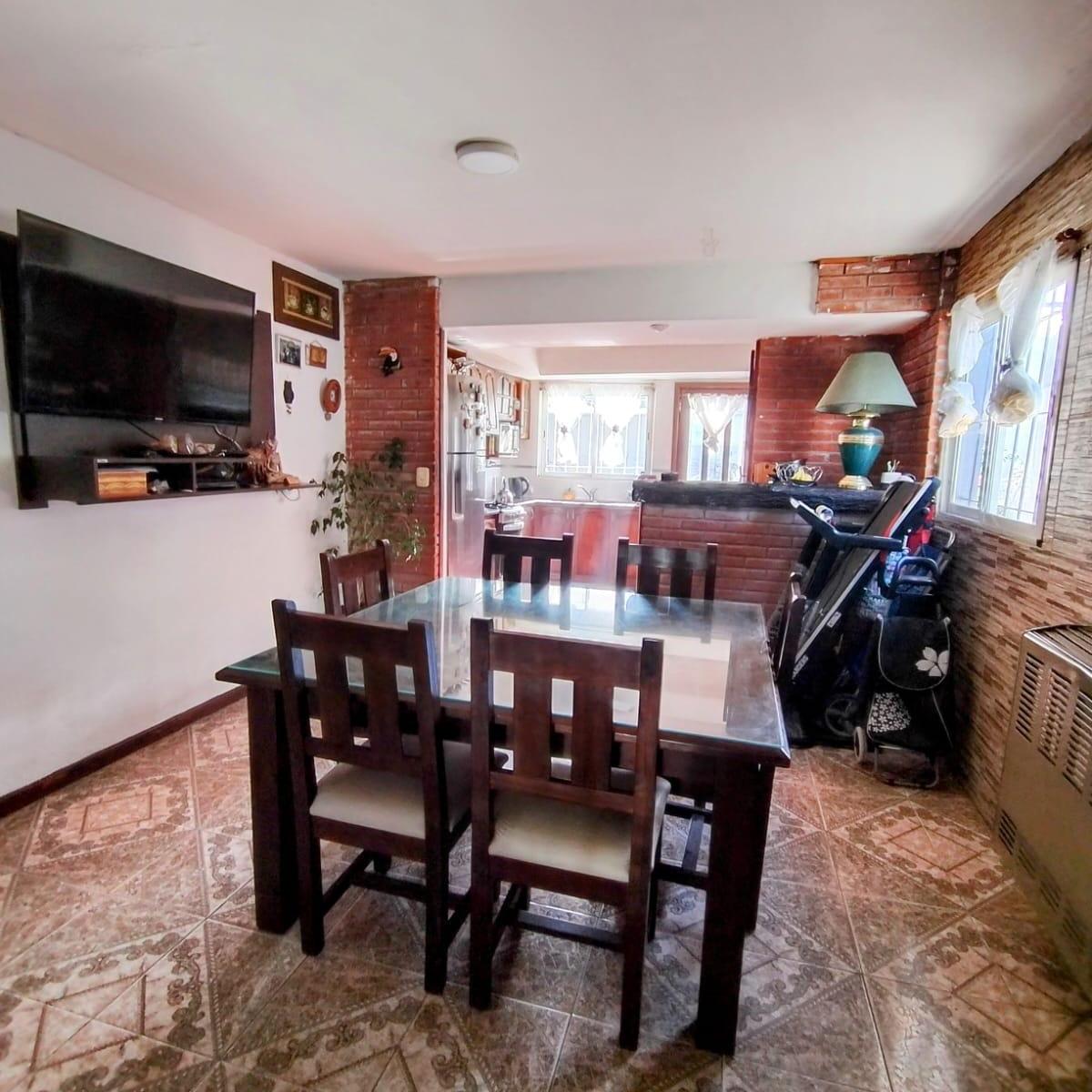 Mar del Plata. Venta Local con Vivienda Sobre Av J. P. Ramos. 3