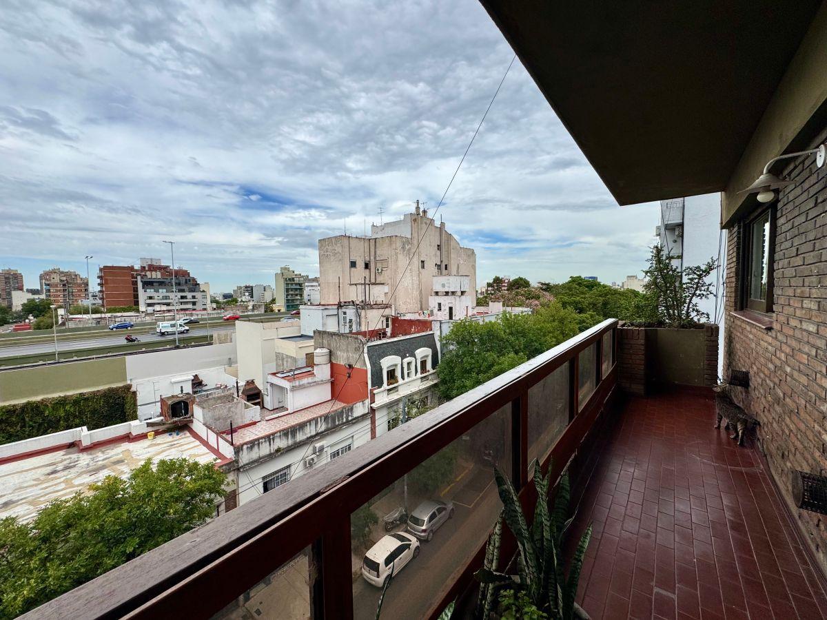 3 Ambientes en San Cristóbal | 5° Piso con Vista Abierta, Súper Luminoso y Cochera