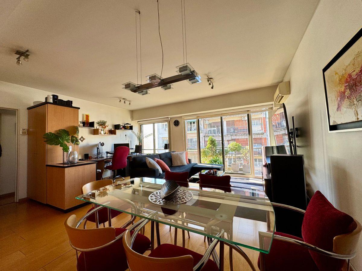VENTA | 2 AMBIENTES CON COCHERA | POSIBILIDAD DE 3 AMBIENTES | MUY LUMINOSO | ALMAGRO