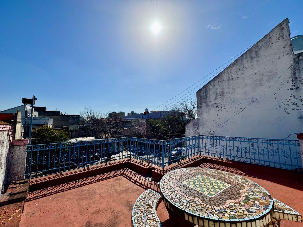Foto de PH de 193 m² Patio Terraza con Parrilla y Cochera en venta en Monte, imagen 2
