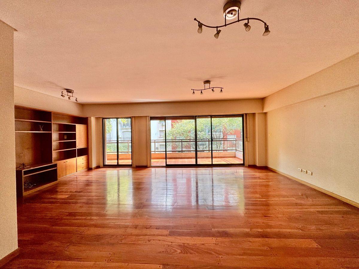 Foto de 5 AMBIENTES CON DEPENDENCIA, COCHERA Y 2 BALCONES CORRIDOS | PALERMO, imagen 2