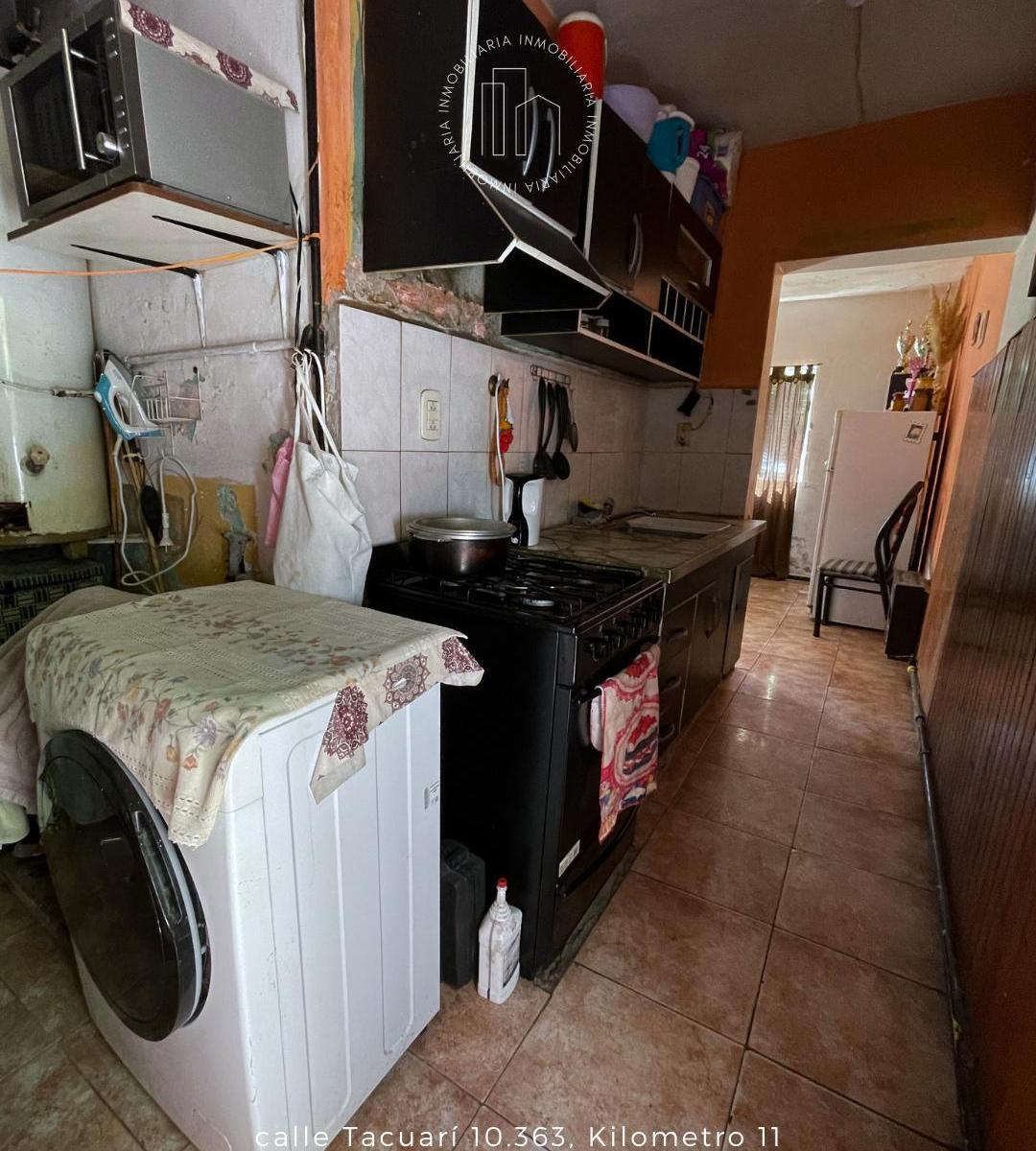 Propiedad en Venta Kilometro 11 (3 Departamentos) 1