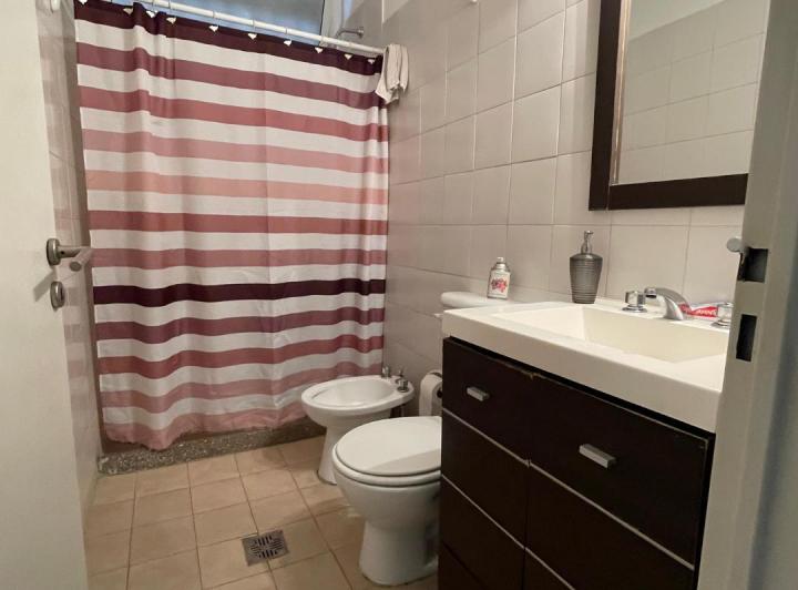 Casa en venta en Gutierrez – 3 dormitorios, patio amplio y cochera doble  4