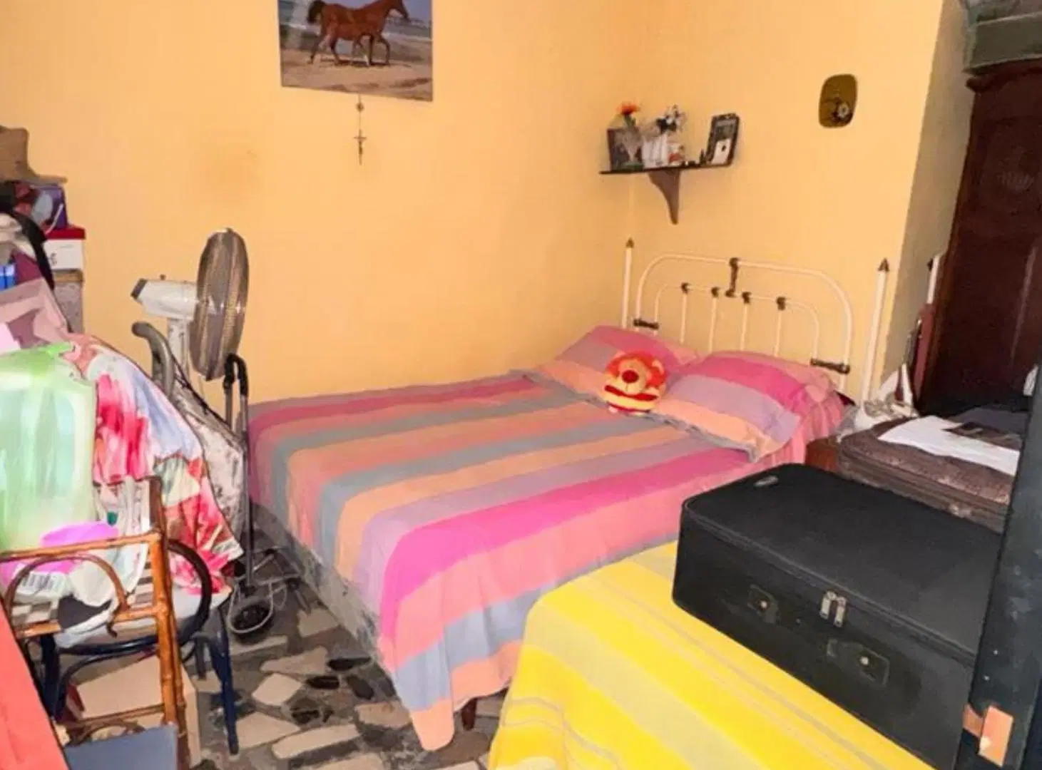 Casa en venta - 2 dorm., 1 baño y cochera para 1 vehiculo ubicada en Barrio Jardín, Rodeo del Medio 5