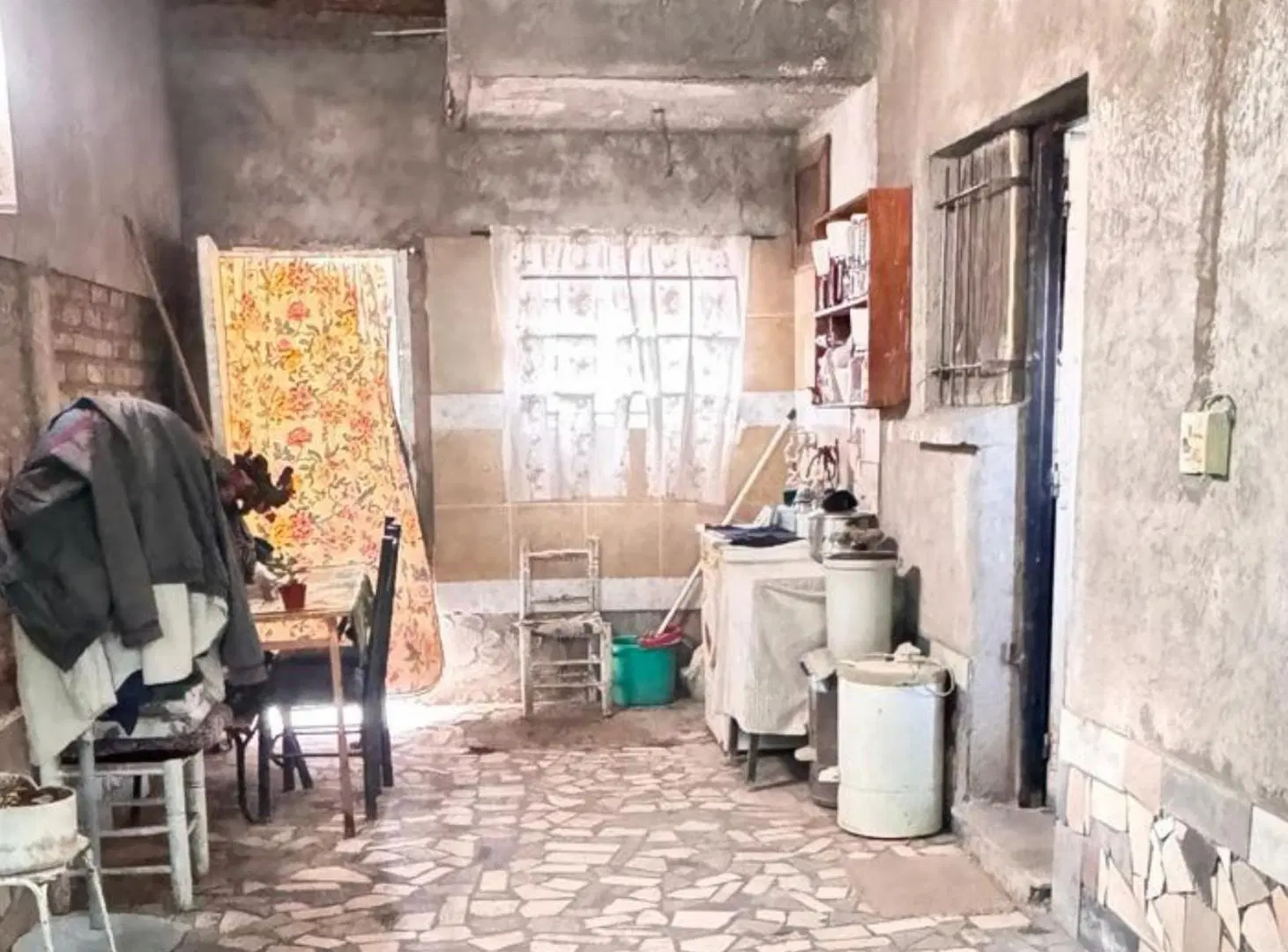 Casa en venta - 2 dorm., 1 baño y cochera para 1 vehiculo ubicada en Barrio Jardín, Rodeo del Medio 8