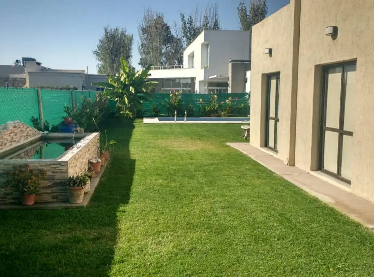Casa en venta - 3 Dorm, 2 Baños y cochera ubicada en el Barrio Lago del Torreón 3