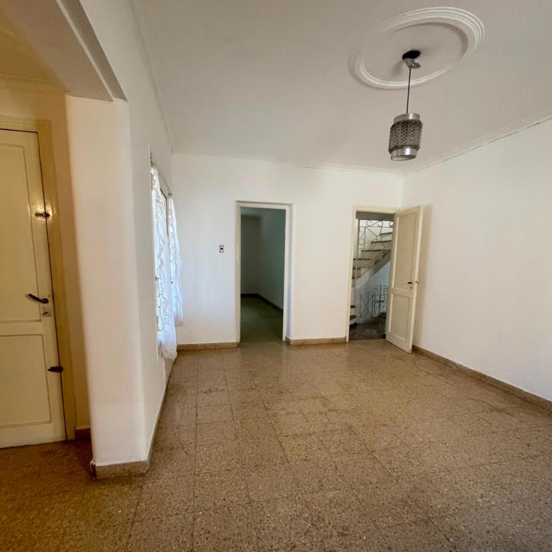 Foto de Casa esquina en alquiler (USO COMERCIAL) - Rodeo de la Cruz, Guaymallen, imagen 3