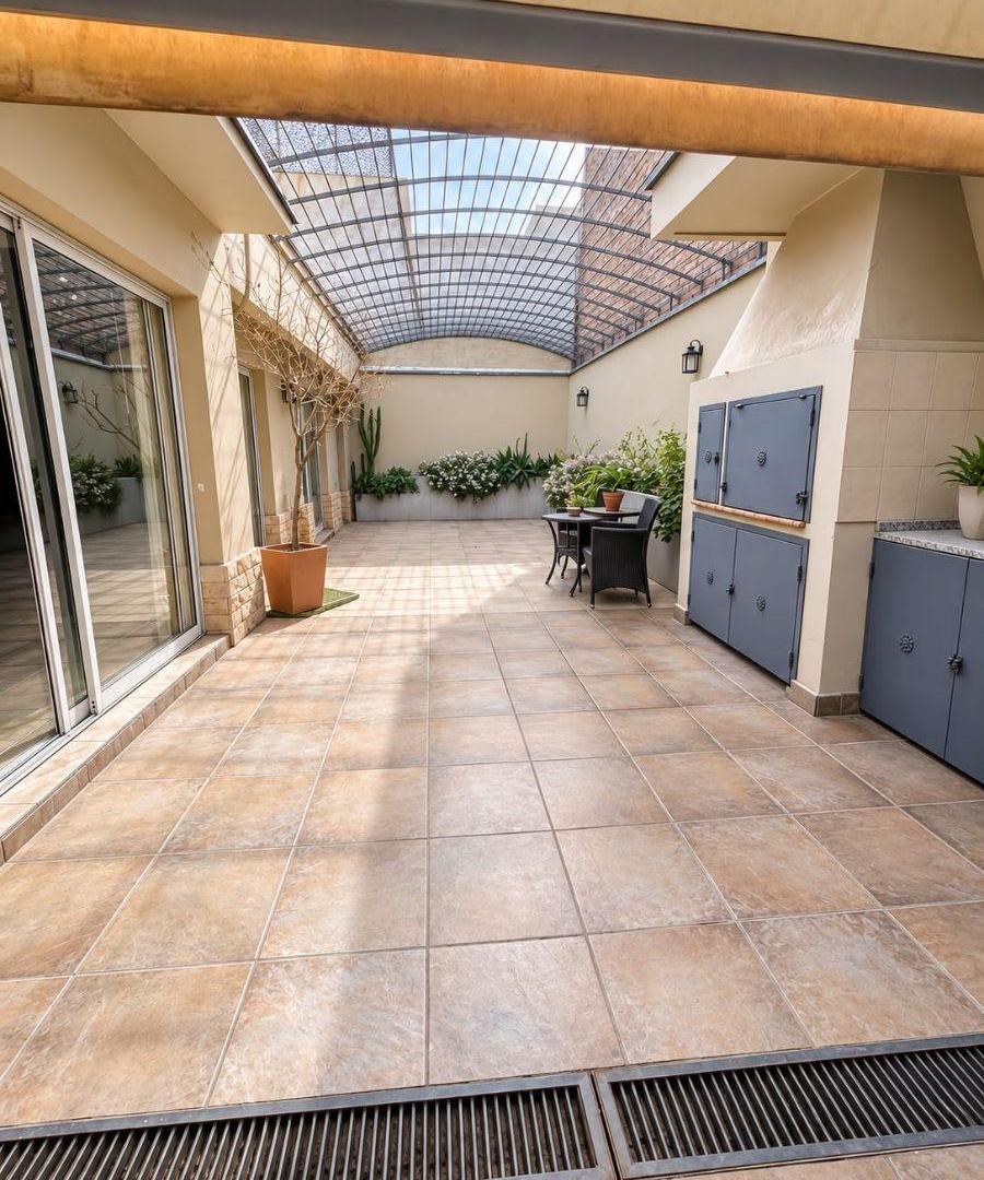 Foto de Casa en venta - 2 dormitorios, 2 baños y cochera para 2 vehículos, imagen 4
