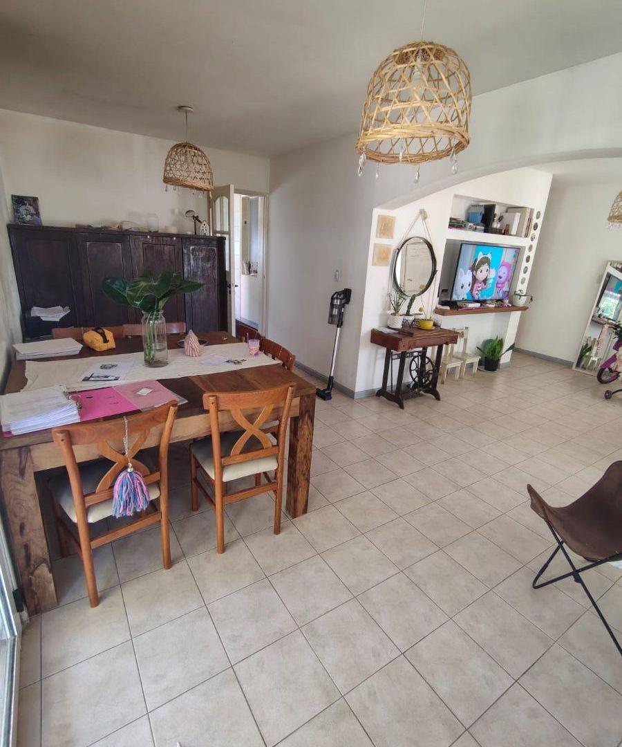 Foto de Casa en Alquiler de 3 Dormitorios, 2 Baños y Cochera ubicada en General, imagen 3