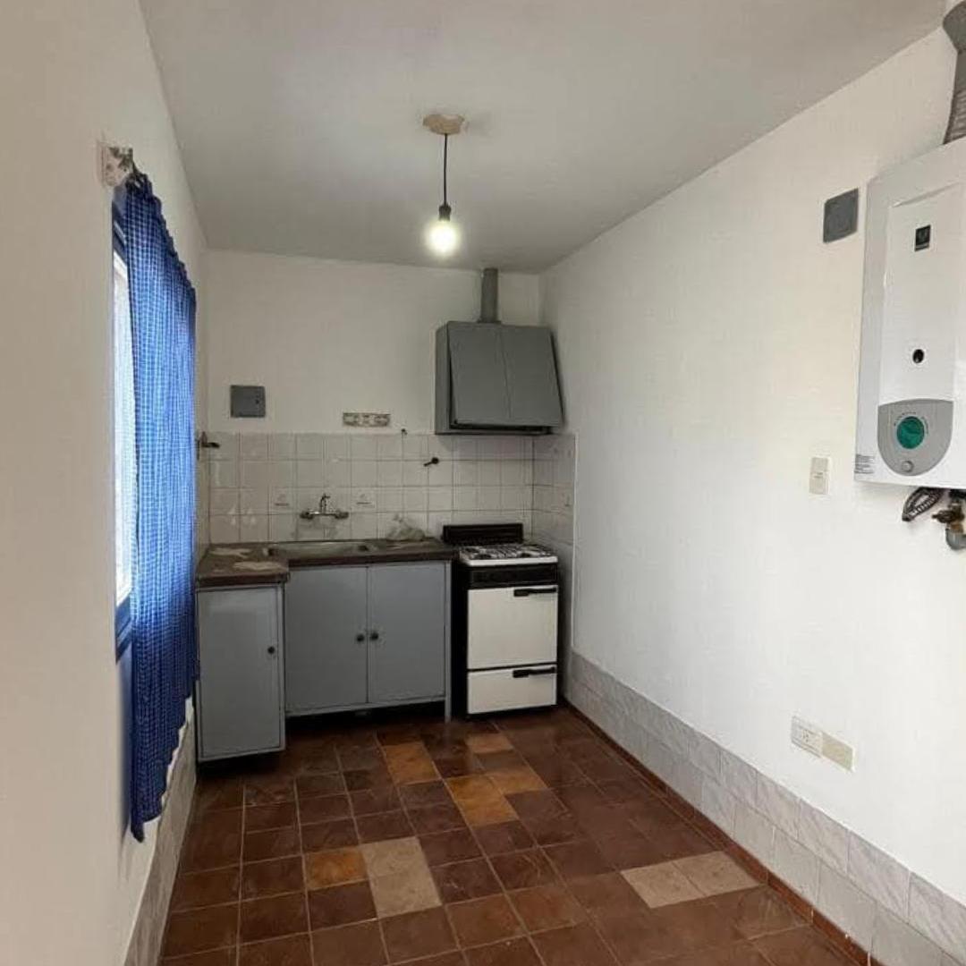 Foto de Departamento en Alquiler- 1 Dorm y 1 Baño, Ubicado en el Barrio Ujemvi, imagen 2