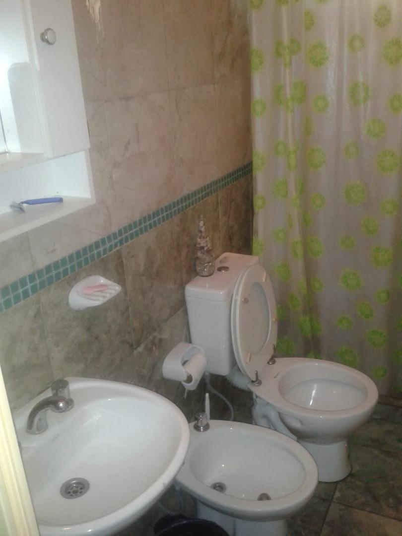 "Casa y Departamento Villa Parque Siquiman" 5
