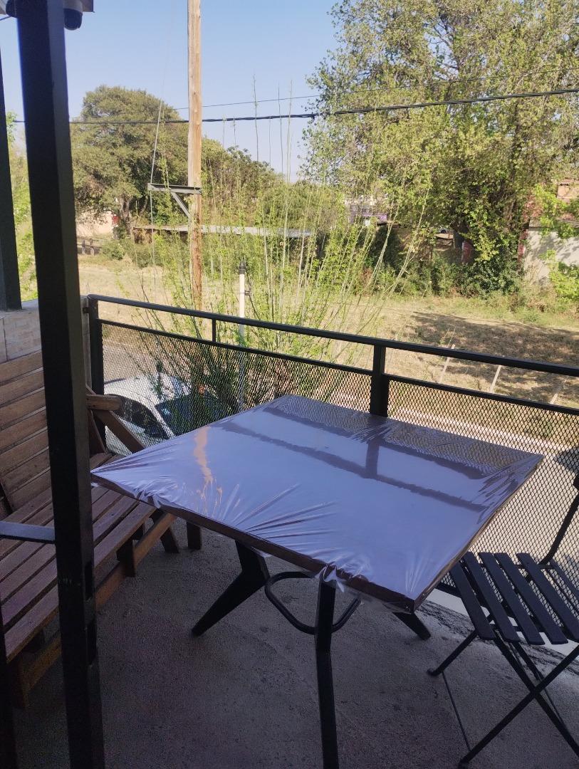 "Vendo Amplia Casa con Dos Locales" 4