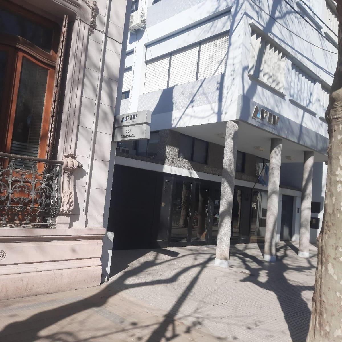 Venta de Locales en Block en Mercedes 5