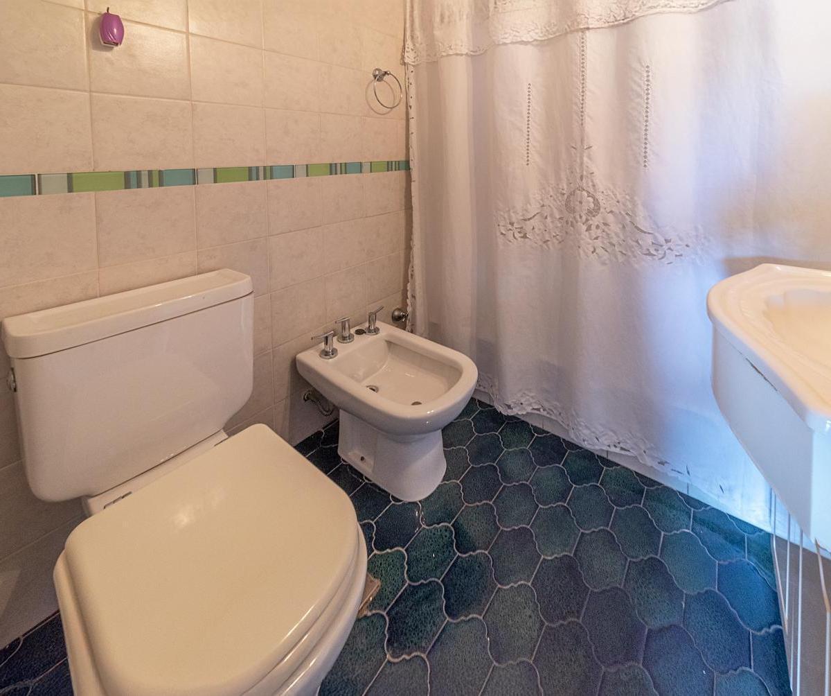 Venta / Departamento / 4 Ambientes / con Escritorio / 2 Balcones / en Belgrano 4