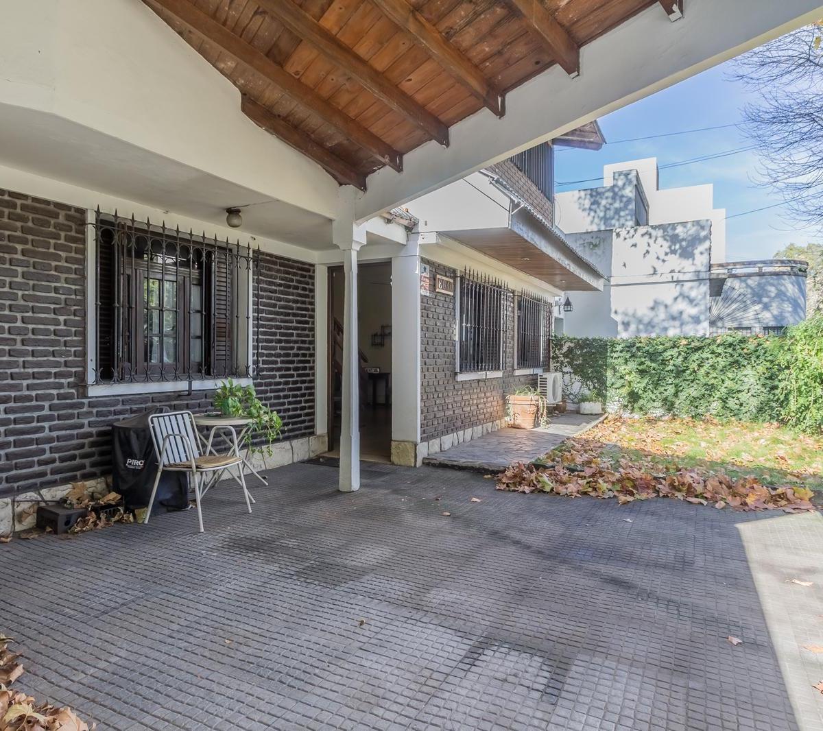 Venta Casa 5 Ambientes - Patio - Terraza - Cochera - Villa Devoto 1
