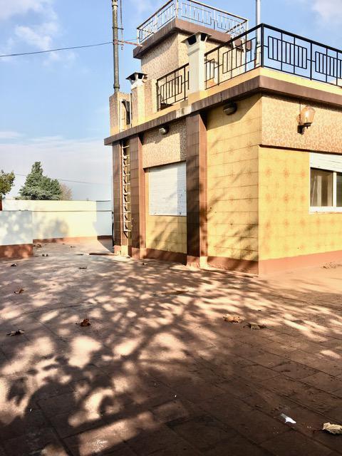 Venta Casa 4 Ambientes y 2 Locales Comerciales Lugano 4