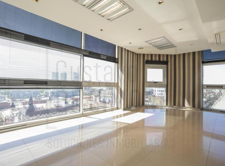 Venta / Oficina / 212 m2 / Piso 17 / En Microcentro / Torre 25 de Mayo 4