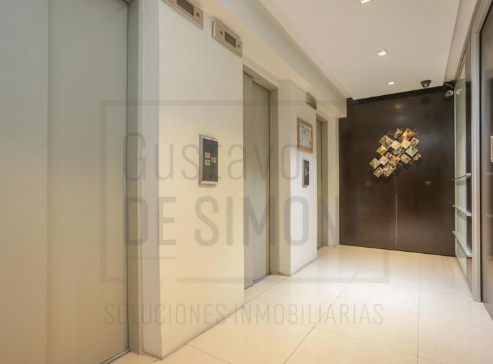 Venta / Oficina / 212 m2 / Piso 17 / En Microcentro / Torre 25 de Mayo 3