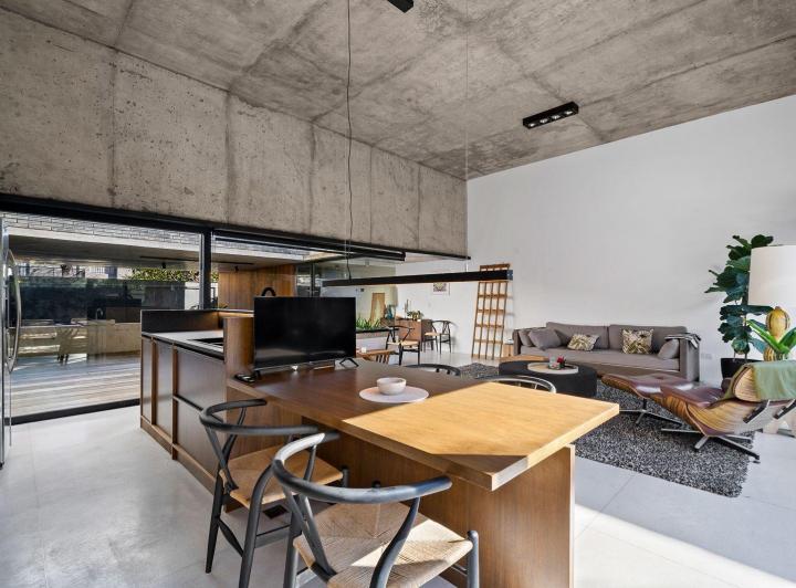 Casa Racionalista premiada. Florida Vicente Lopez. 6 ambientes en 4 plantas 5