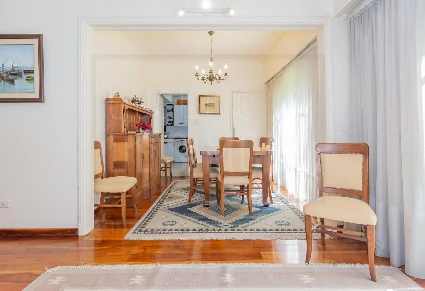 Venta Casa de 5 ambientes con quincho, pileta, garage en Martínez 5