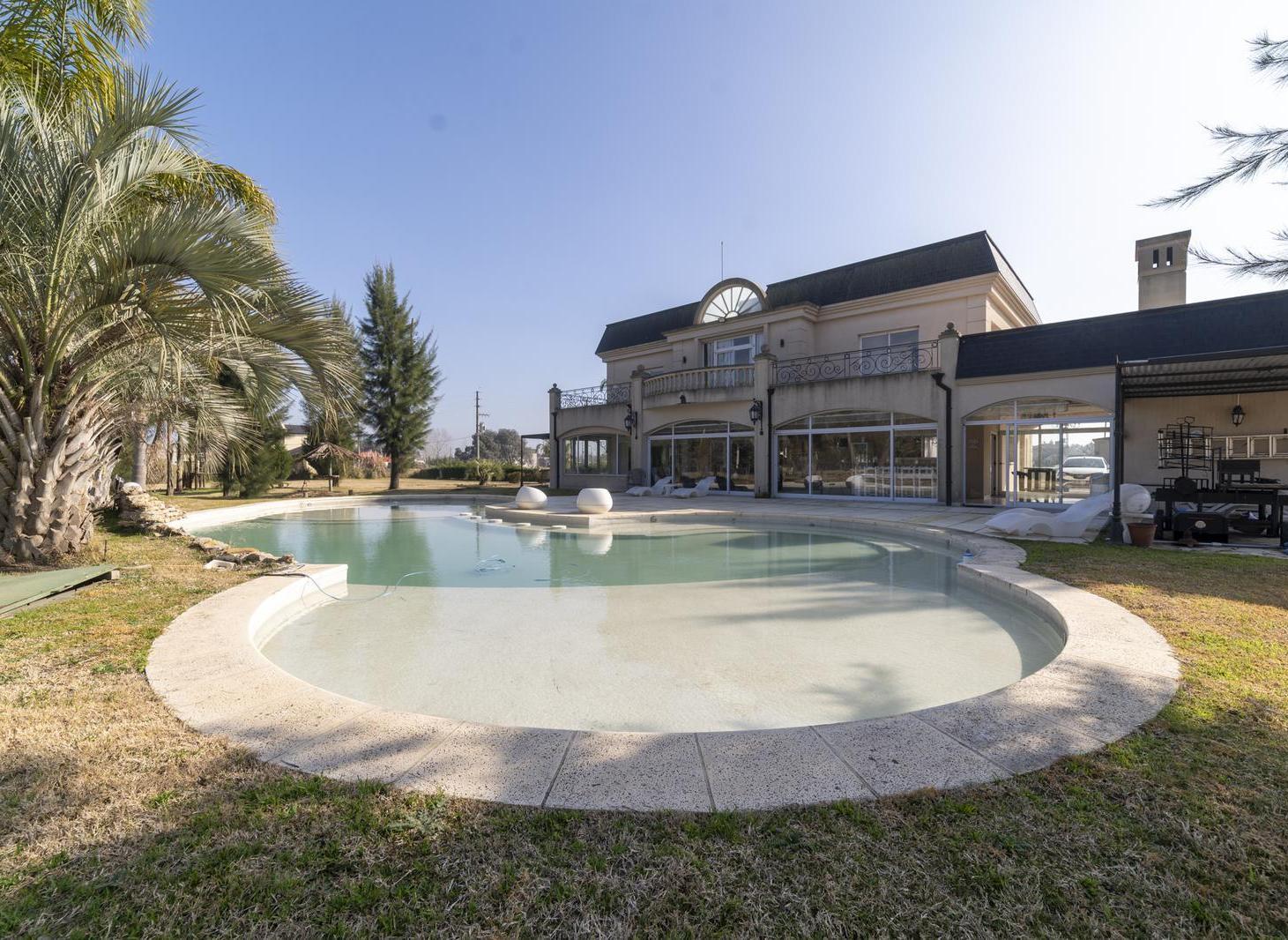 VENTA CASA 5 AMBIENTES CON PILETA - DOBLE LOTE - FINCAS DE SAN VICENTE GOLF