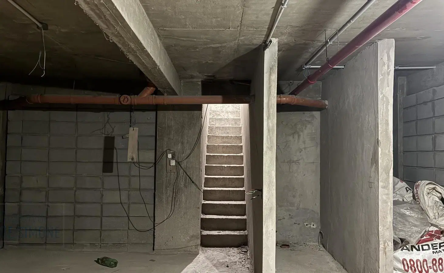 Venta / Local Comercial / Con Depósito / Apto Múltiples Rubros / En Saavedra 4